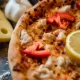 meniu-pizza-delicia-pui-timisoara-pizza-mamamia-livrare-02 Pizza Delicia Pui cu carne de pui, cașcaval și sos de iaurt cu usturoi + Pizzeria Mama Mia – Rețete italiene autentice. Livrare GRATUITĂ în Timișoara și comunele din jur.