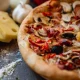 meniu-pizza-nuova-mama-mia-timisoara-pizza-mamamia-livrare-02 Pizza Nuova Mama Mia cu salam, șuncă, legume și ou + Pizzeria Mama Mia – Rețete italiene autentice. Livrare GRATUITĂ în Timișoara și comunele din jur.