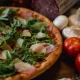 meniu-pizza-prosciutto-crudo-timisoara-pizza-mamamia-livrare-04 Pizza Prosciutto Crudo cu jambon serrano, rucola și parmezan + Pizzeria Mama Mia – Rețete italiene autentice. Livrare GRATUITĂ în Timișoara și comunele din jur.