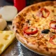 meniu-pizza-quattro-stagioni-timisoara-pizza-mamamia-livrare-02 Pizza Quattro Stagioni cu șuncă, ciuperci, ardei și măsline + Pizzeria Mama Mia – Rețete italiene autentice. Livrare GRATUITĂ în Timișoara și comunele din jur.