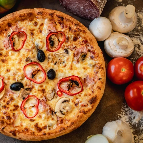 meniu-pizza-quattro-stagioni-timisoara-pizza-mamamia-livrare-04 Pizza Quattro Stagioni cu șuncă, ciuperci, ardei și măsline + Pizzeria Mama Mia – Rețete italiene autentice. Livrare GRATUITĂ în Timișoara și comunele din jur.