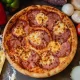 meniu-pizza-salami-timisoara-pizza-mamamia-livrare-01 Pizza Salami cu salam uscat Milano și cașcaval + Pizzeria Mama Mia – Rețete italiene autentice. Livrare GRATUITĂ în Timișoara și comunele din jur.