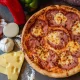 meniu-pizza-salami-timisoara-pizza-mamamia-livrare-02 Pizza Salami cu salam uscat Milano și cașcaval + Pizzeria Mama Mia – Rețete italiene autentice. Livrare GRATUITĂ în Timișoara și comunele din jur.